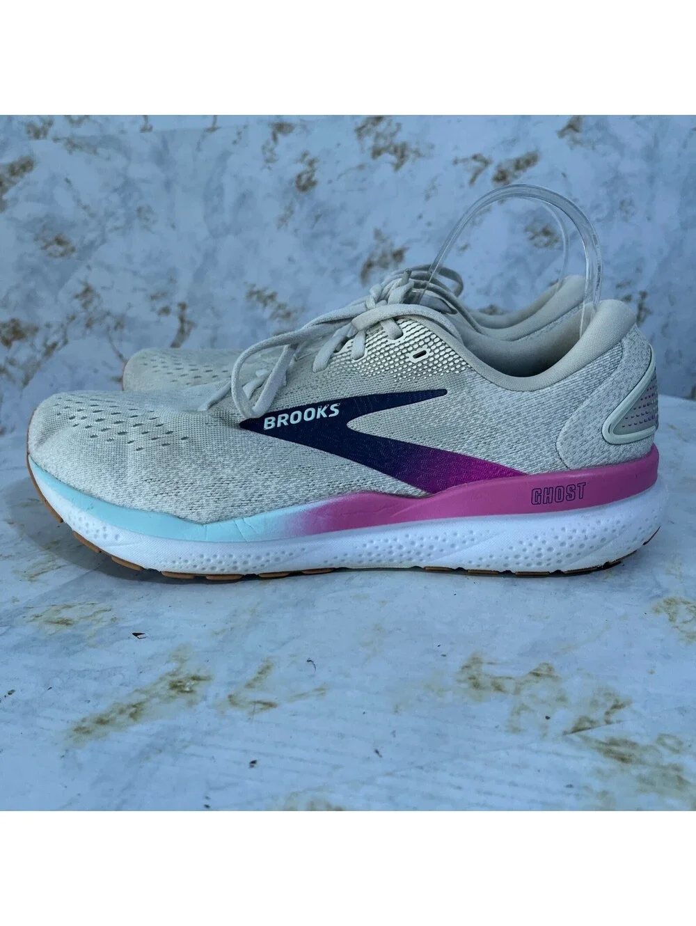 Brooks Ghost 16 Womens Size 12 Running Shoes Gray Pink Athletic Trainer Sneakers